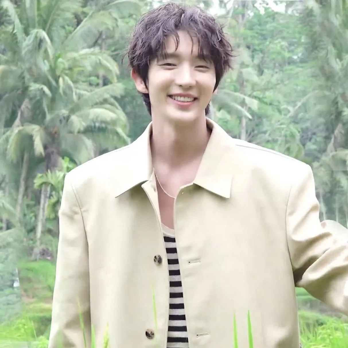 Latest photo of Lee Joongi