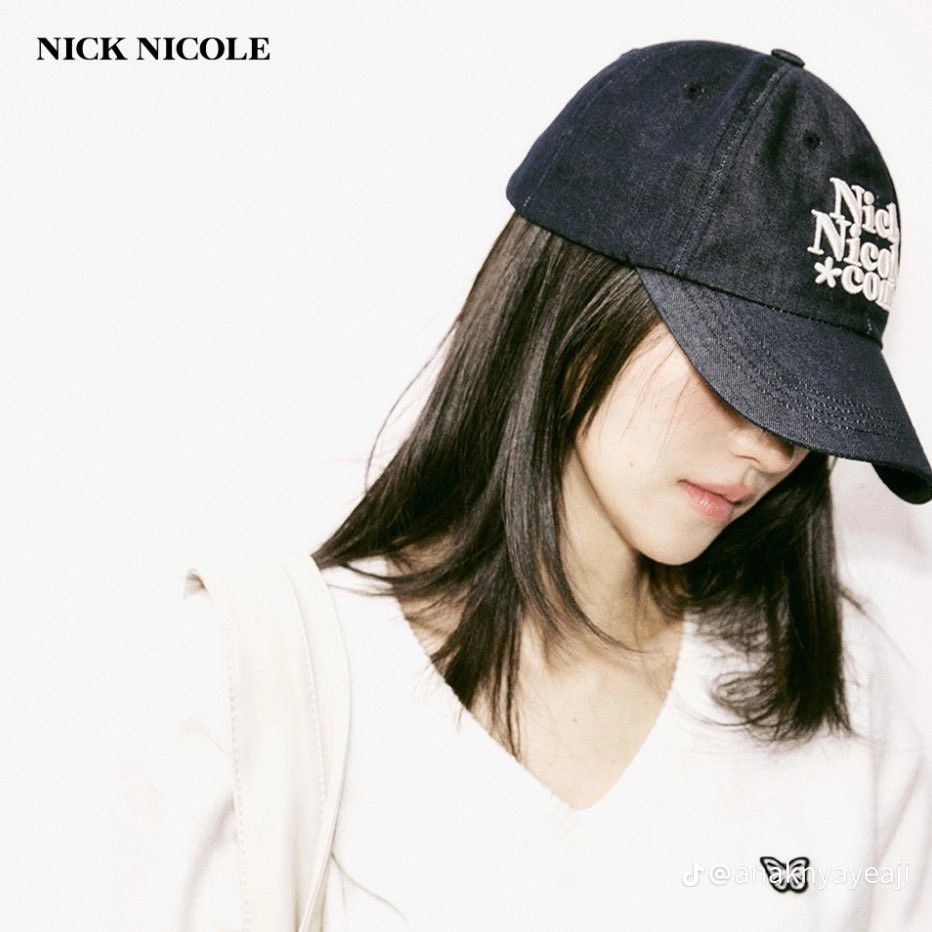 Recent activity shot of Seo Yeaji