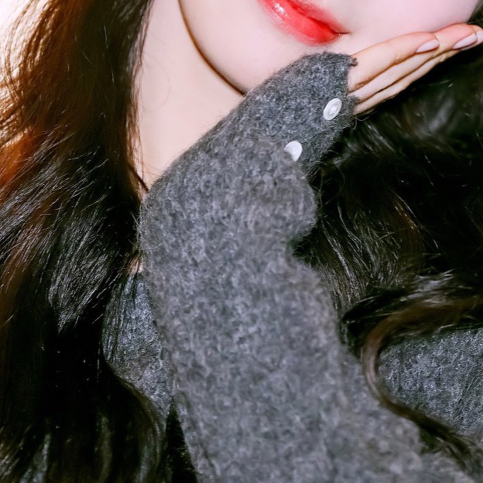 Behind-the-scenes cut of Arin