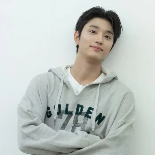 Recent activity shot of Kim Jaewon