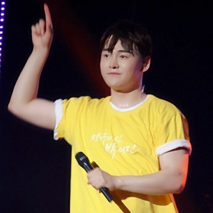 박서진의 비하인드 컷