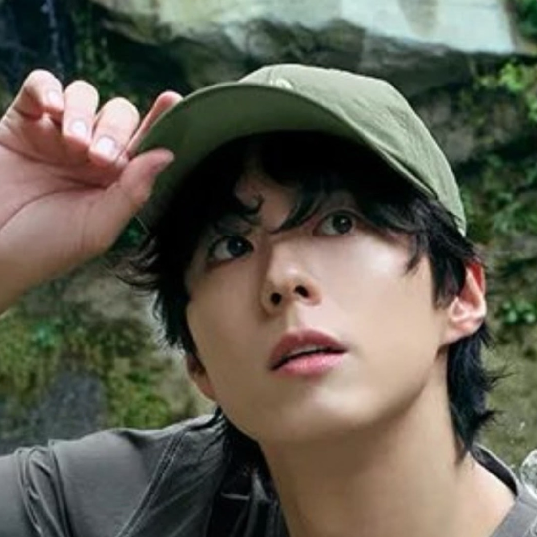 Latest photo of Park Bogum