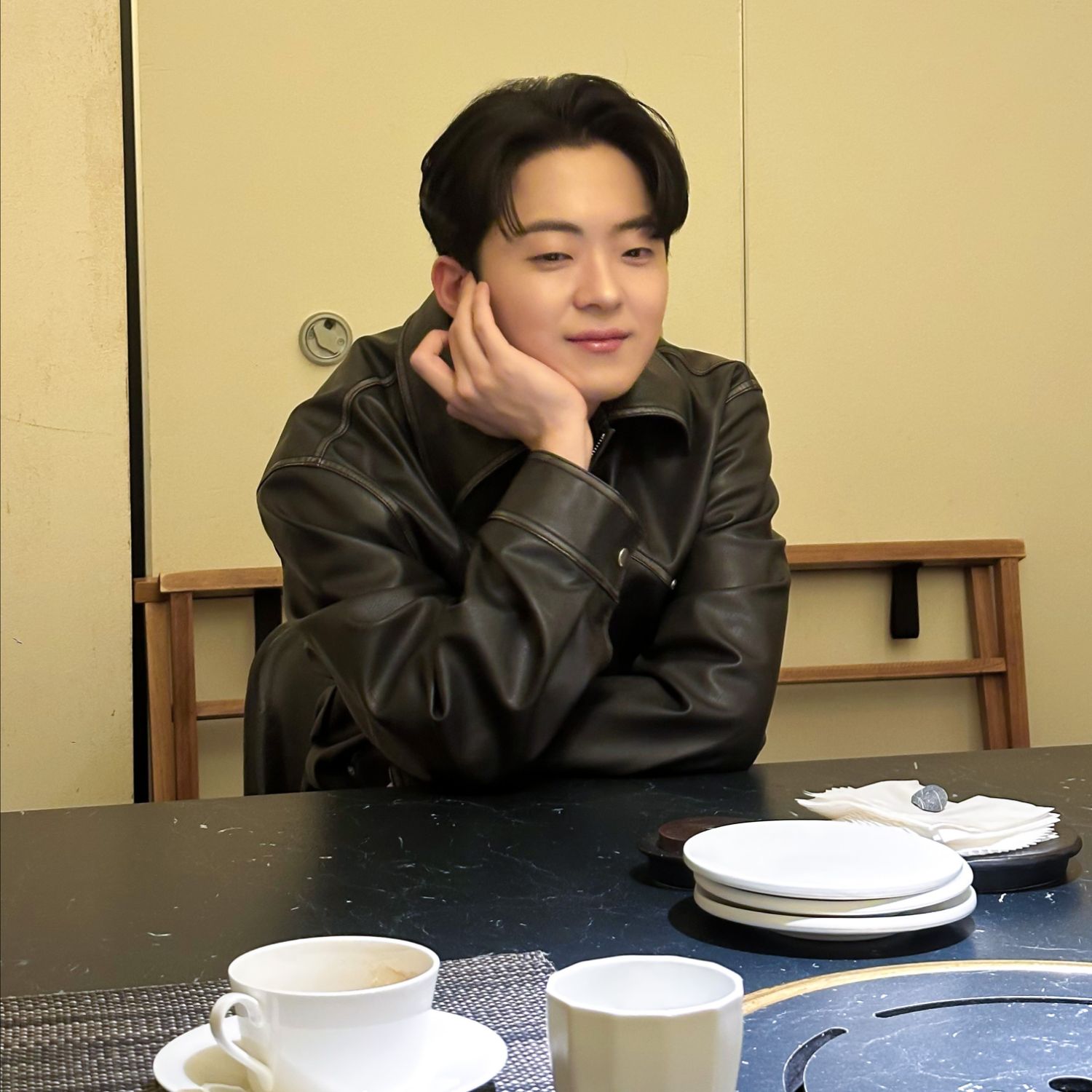 Behind-the-scenes cut of Park Minsu