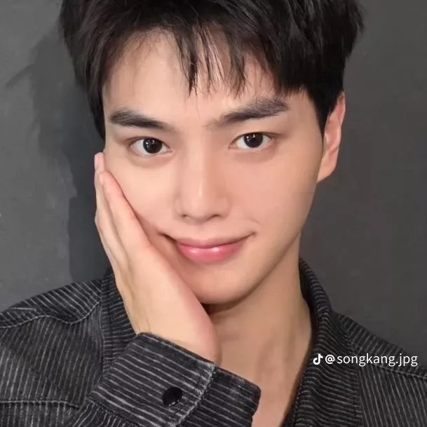 Recent activity shot of Song Kang