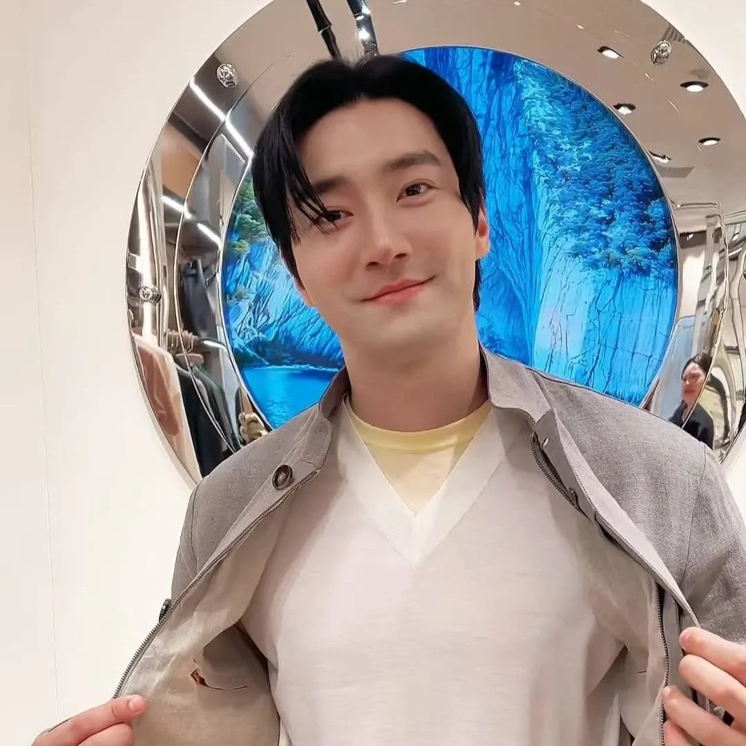 Behind-the-scenes cut of Choi Siwon