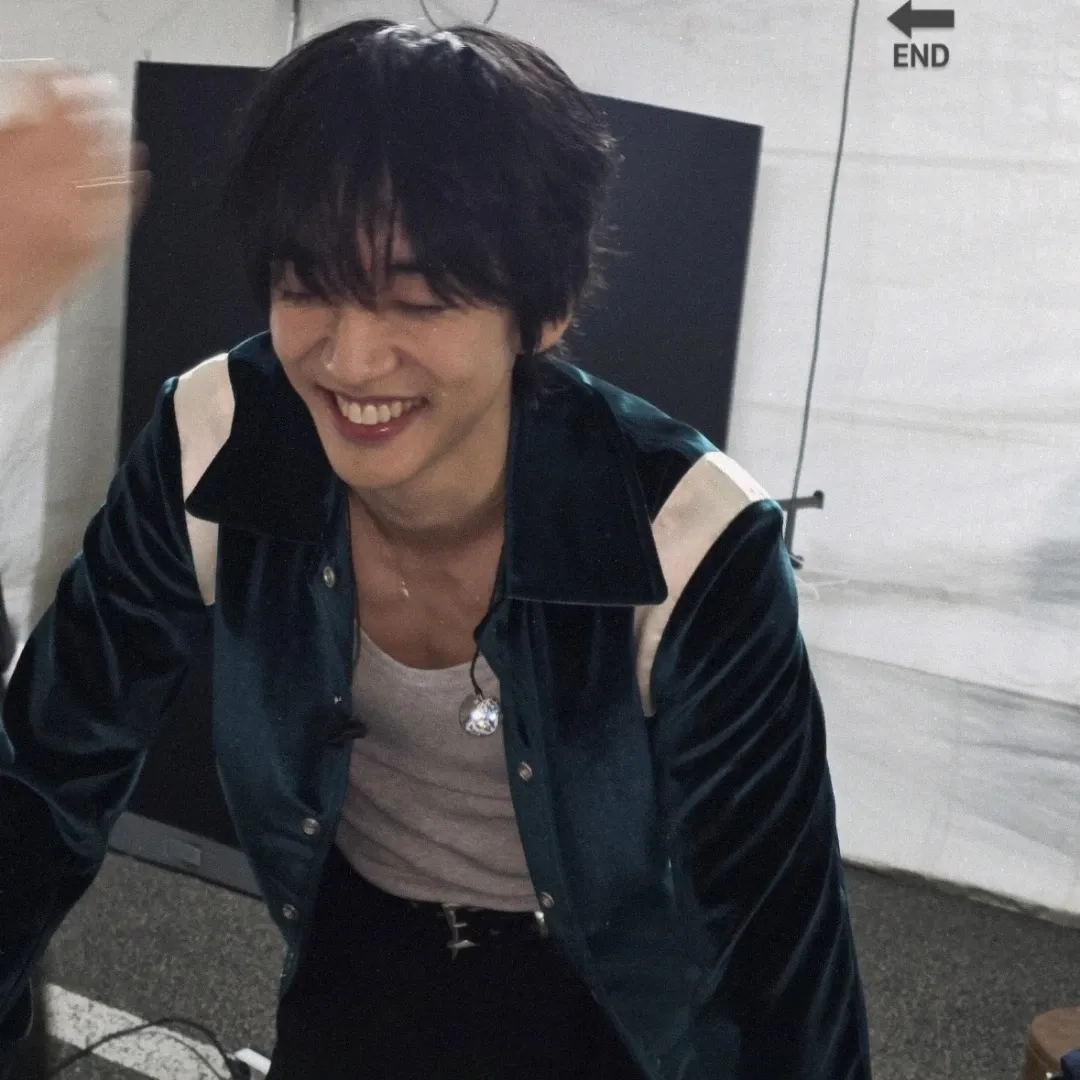 Behind-the-scenes cut of Lee Seungyoon