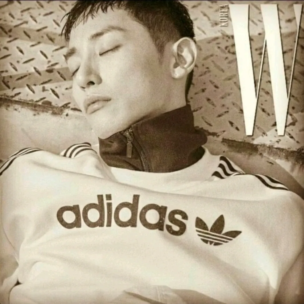 A moment captured by a fan of Lee Soohyuk