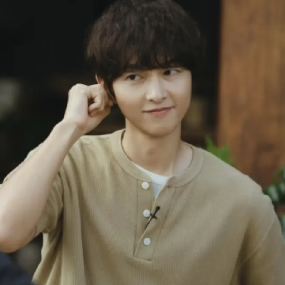 Foto kegiatan terbaru dari Song Joongki
