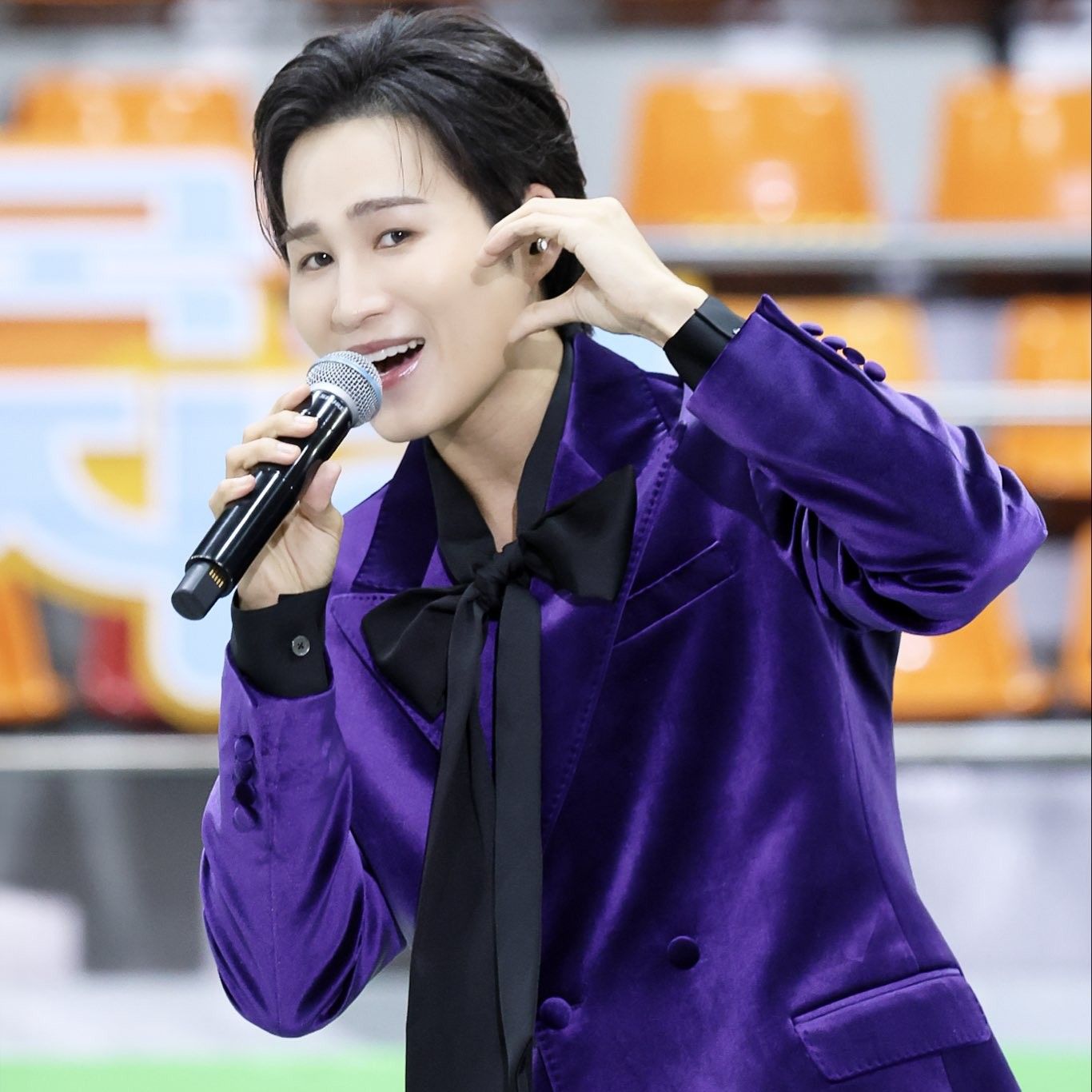 金熙栽的最新照片