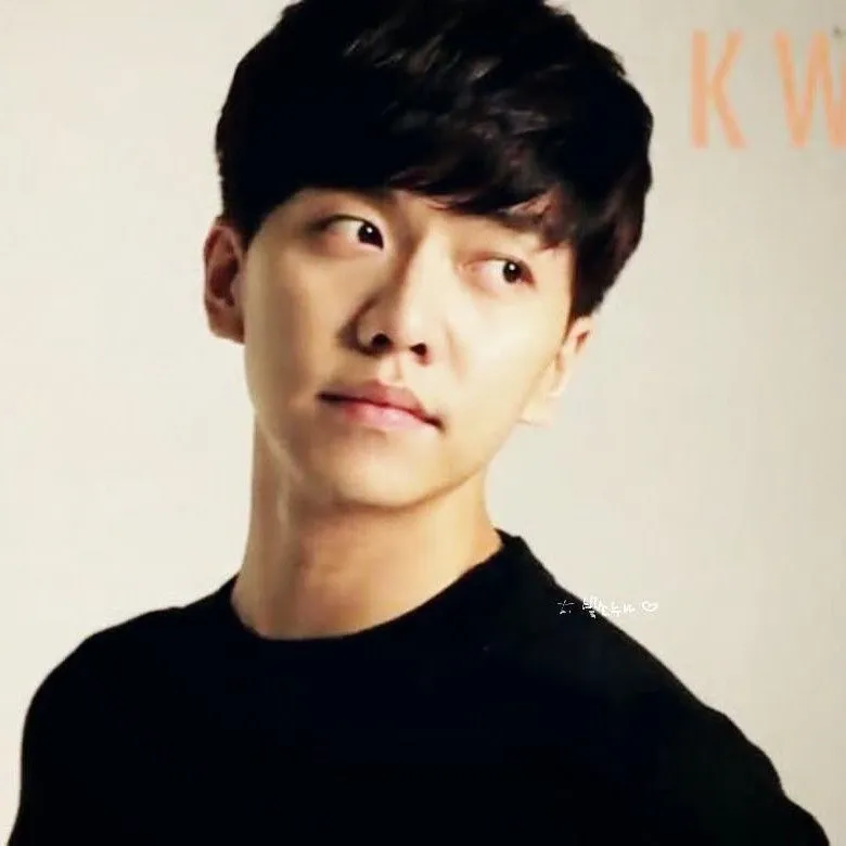 Foto kegiatan terbaru dari Lee Seunggi