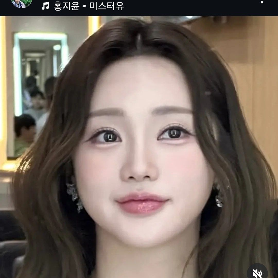 홍지윤의 최신 사진