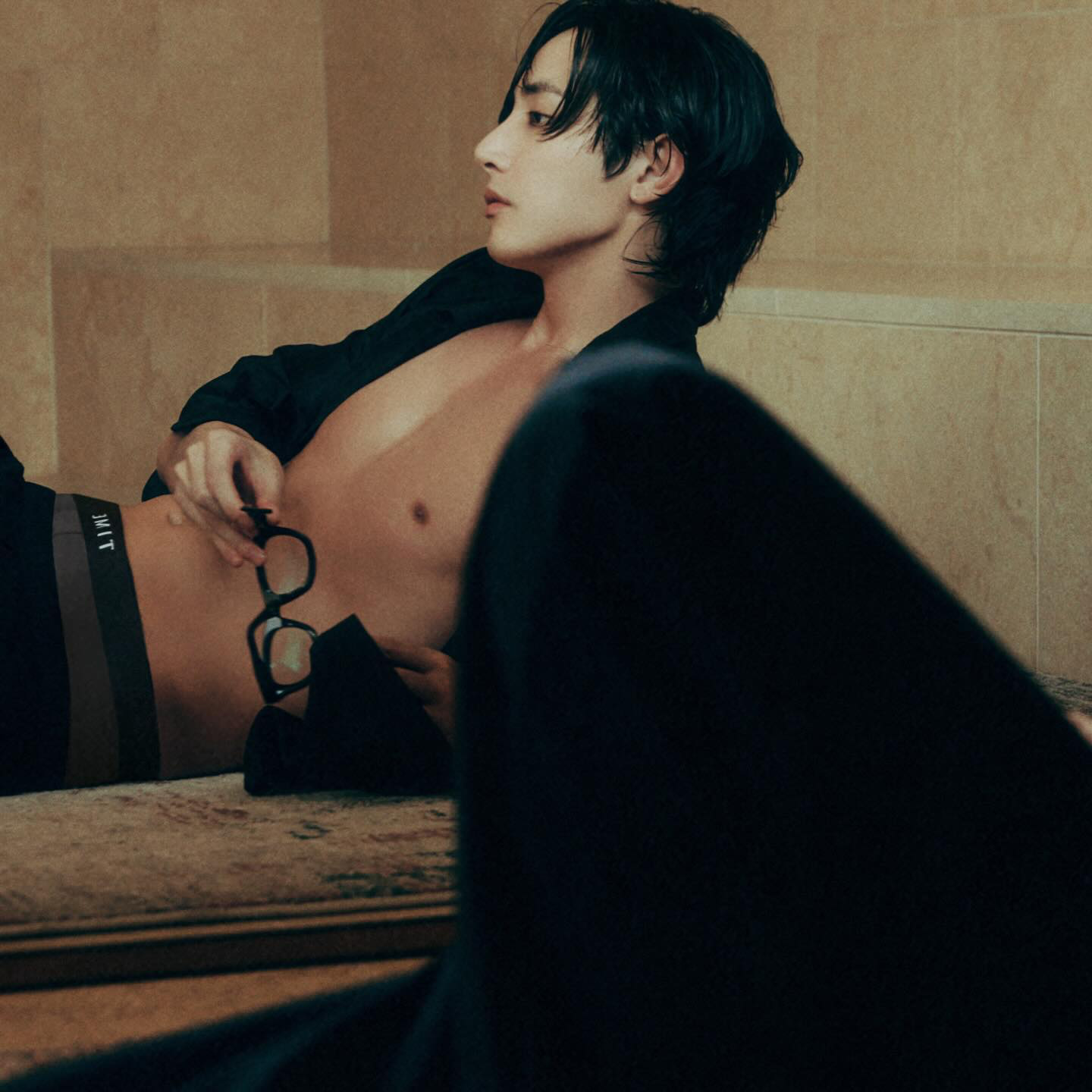 Behind-the-scenes cut of Lee Soohyuk