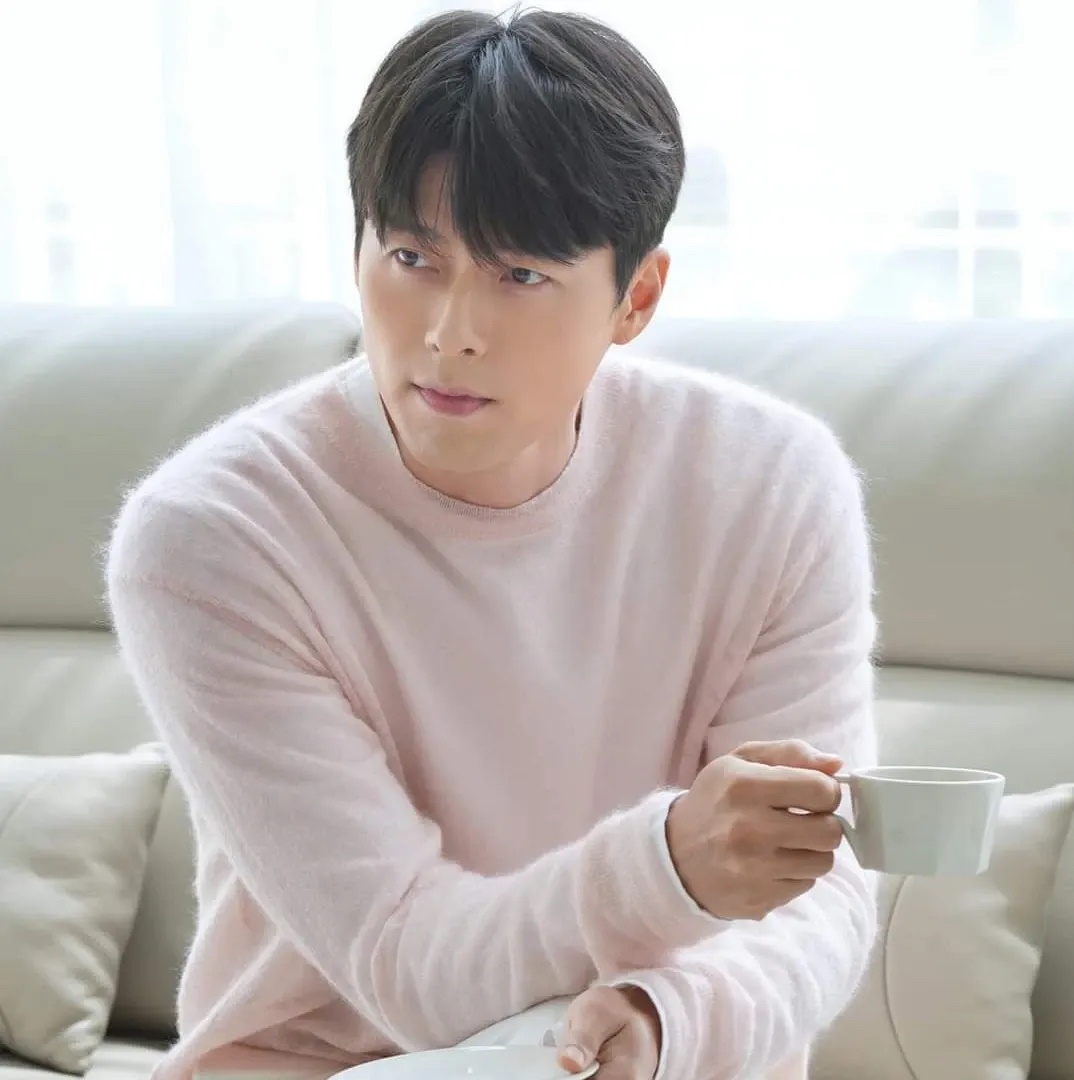 Cuplikan di balik layar dari Hyun Bin