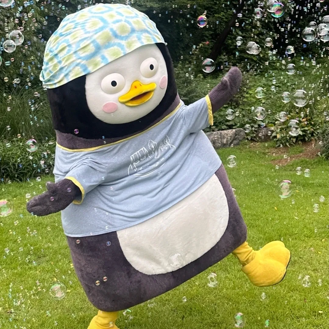 Behind-the-scenes cut of Pengsoo
