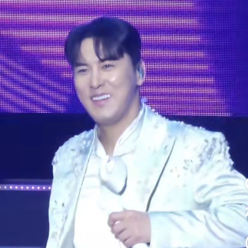 Foto kegiatan terbaru dari Jang Minho