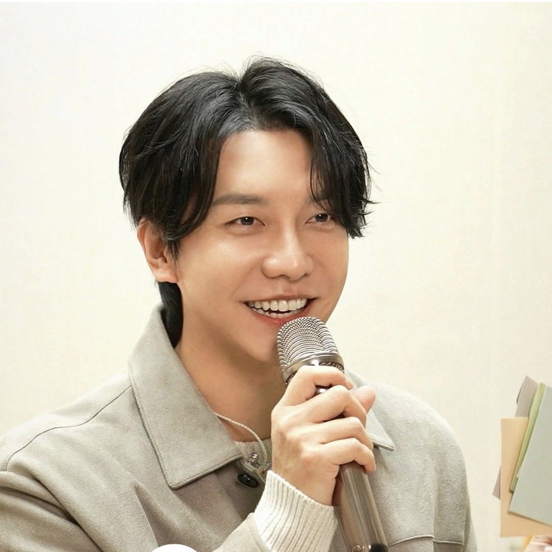 イ・スンギの最新写真