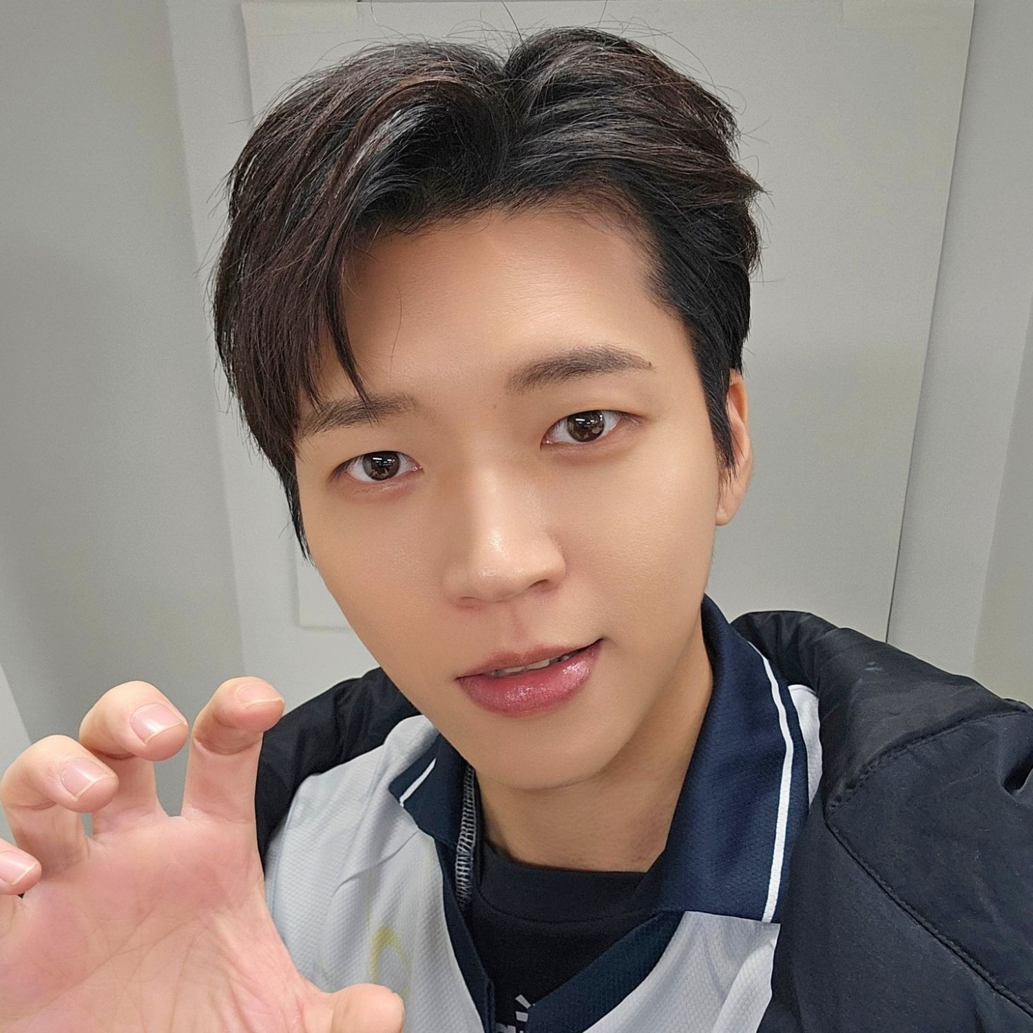 Behind-the-scenes cut of Nam Woohyun