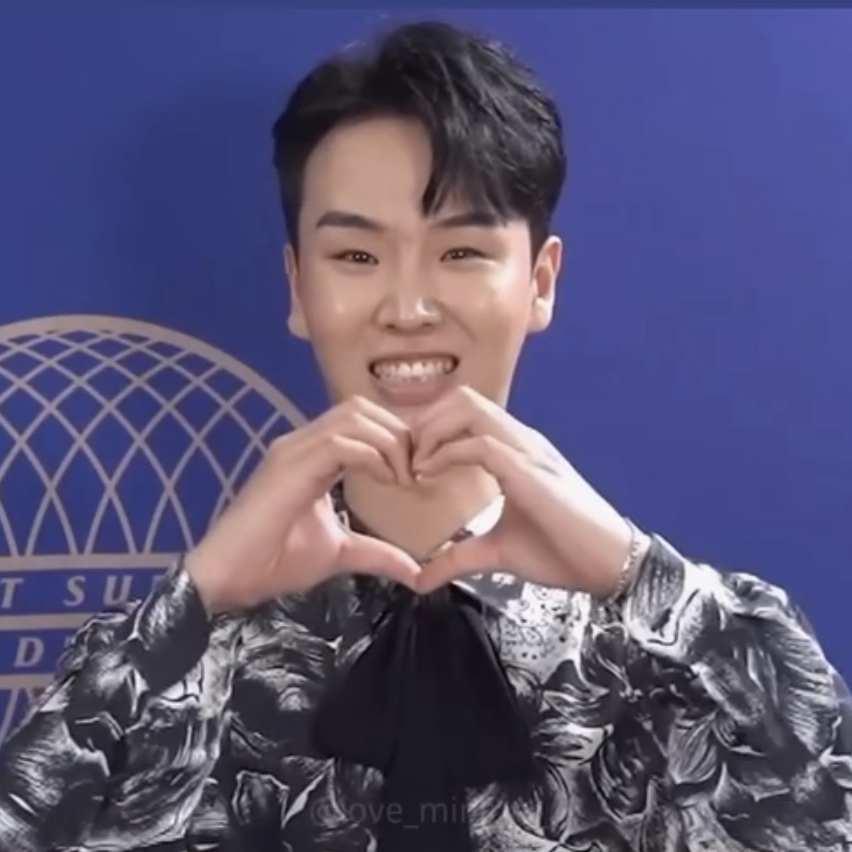 Latest photo of Song Minjun