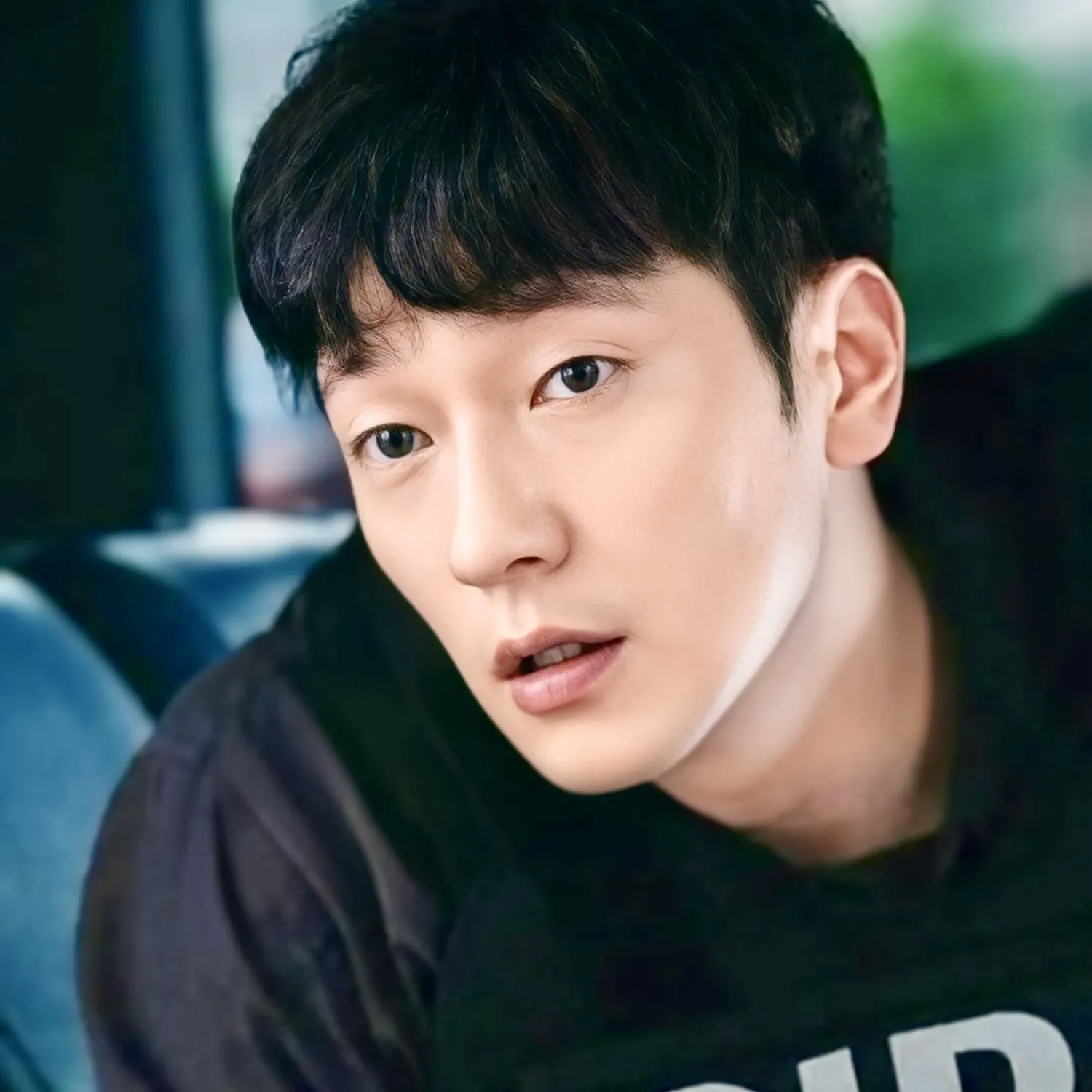 Recent activity shot of Son Seokkoo