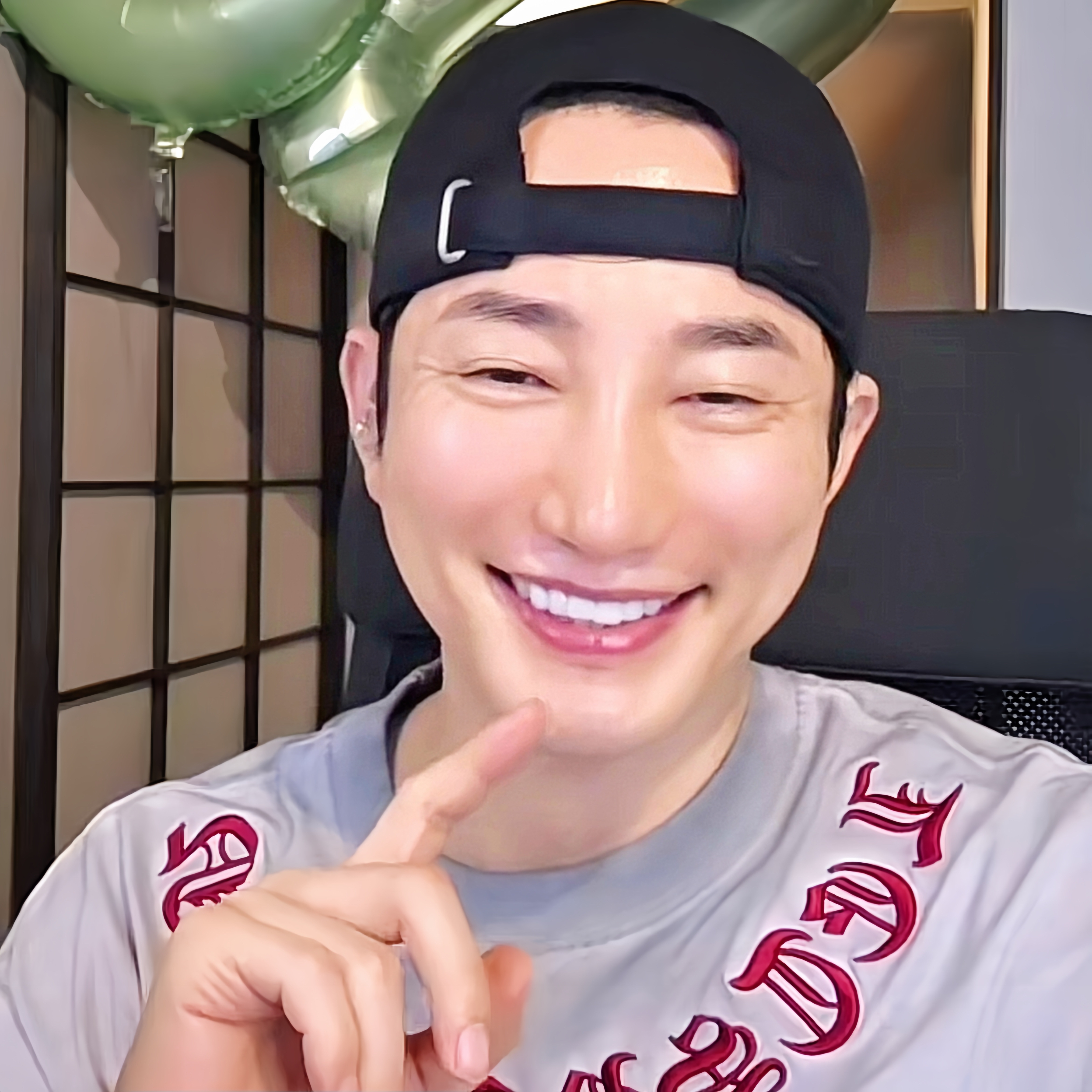 Recent activity shot of Park Sihoo