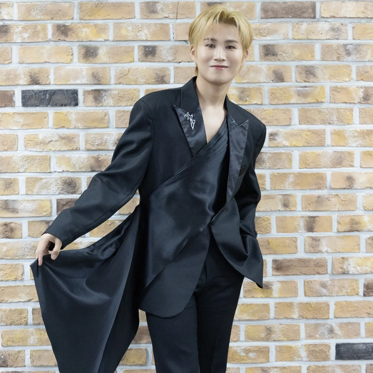 김희재의 비하인드 컷