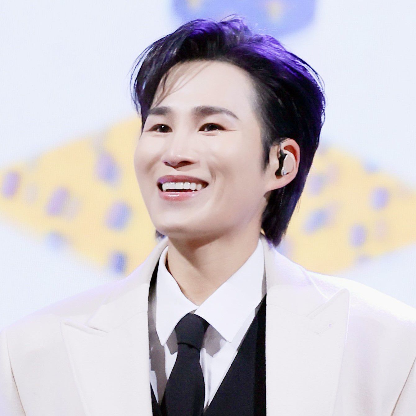 粉丝拍下的金熙栽瞬间