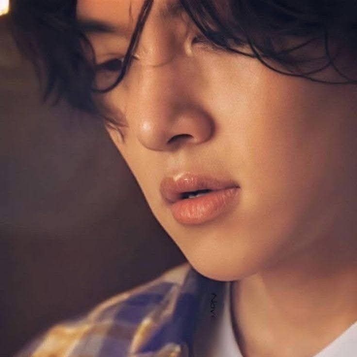 Behind-the-scenes cut of Ji Changwook