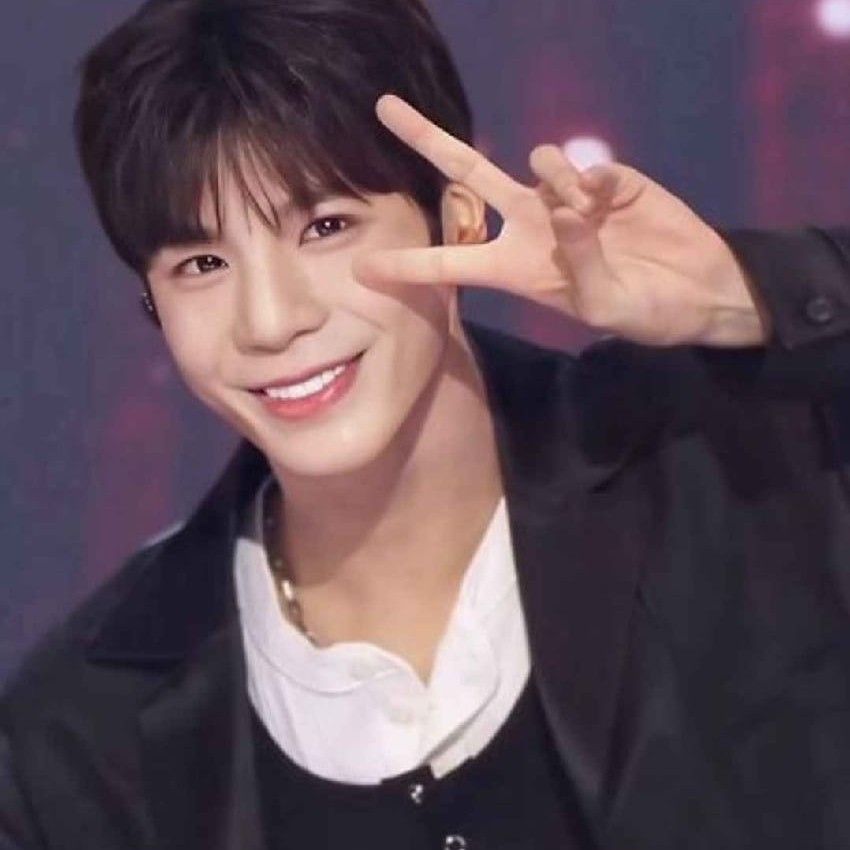 Cuplikan di balik layar dari Jeong Dongwon