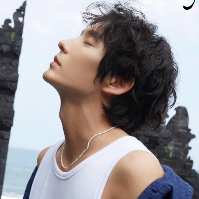 A moment captured by a fan of Lee Joongi