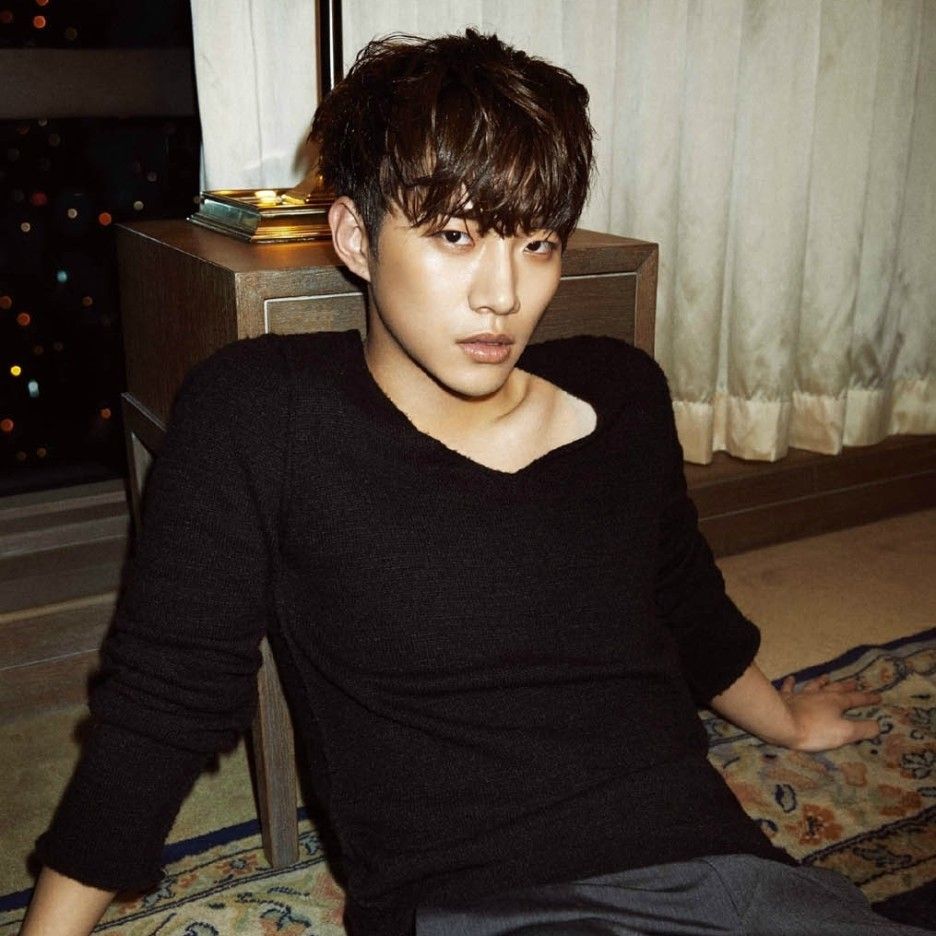 イ・ジュノの最近の活動ショット