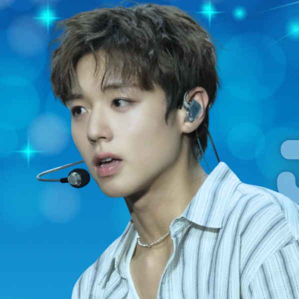 A moment captured by a fan of Park Jihoon