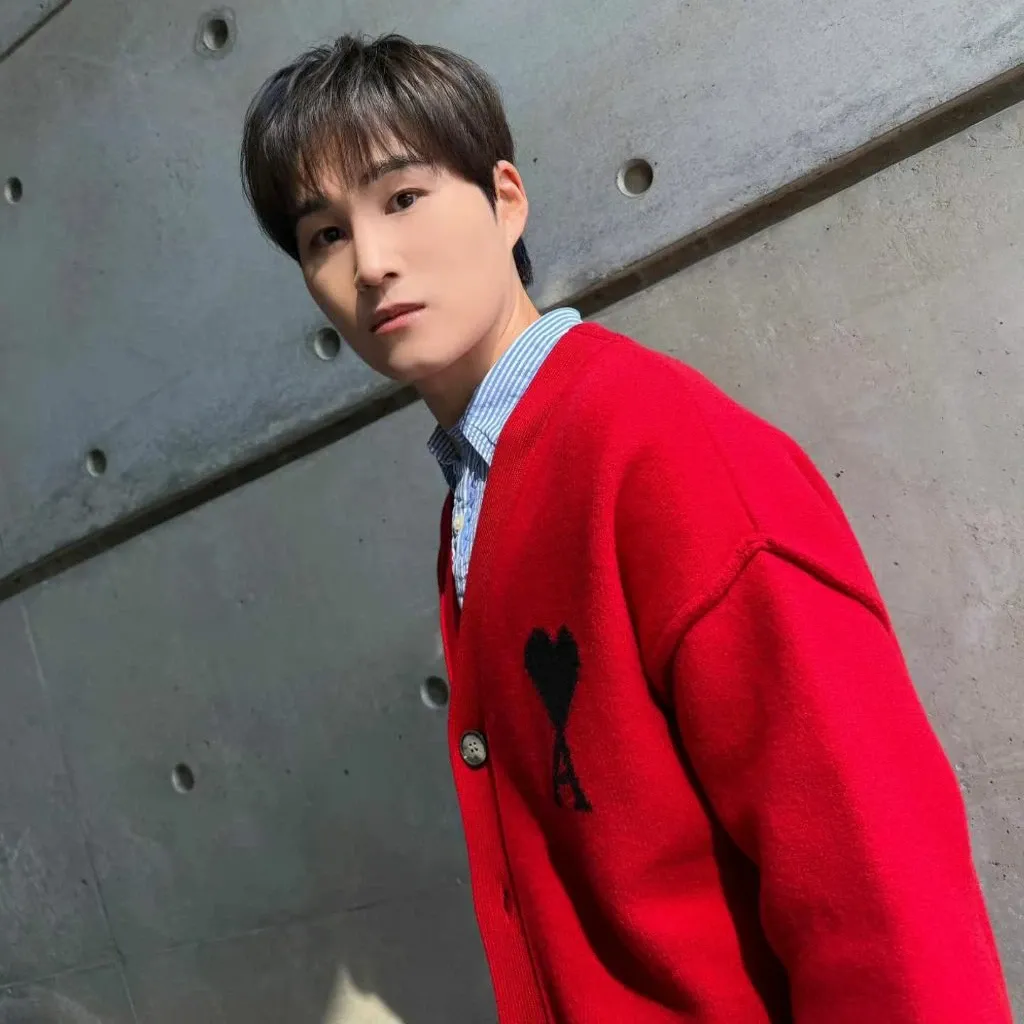 김희재의 비하인드 컷