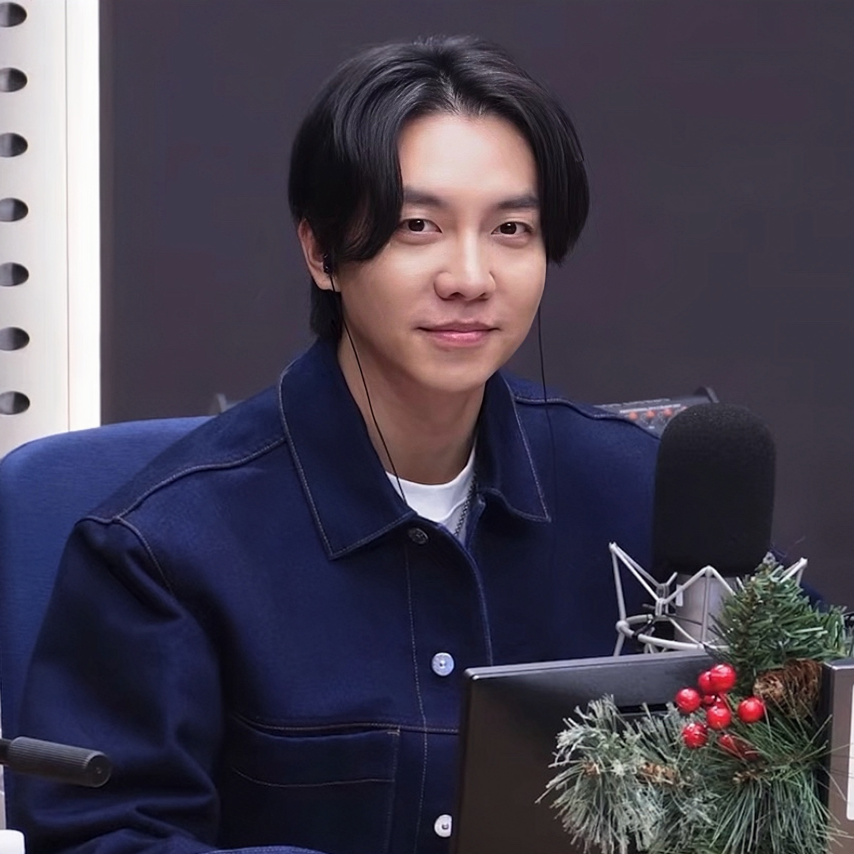 Recent activity shot of Lee Seunggi