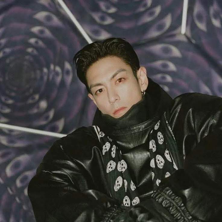 崔胜铉 (T.O.P)的最新照片