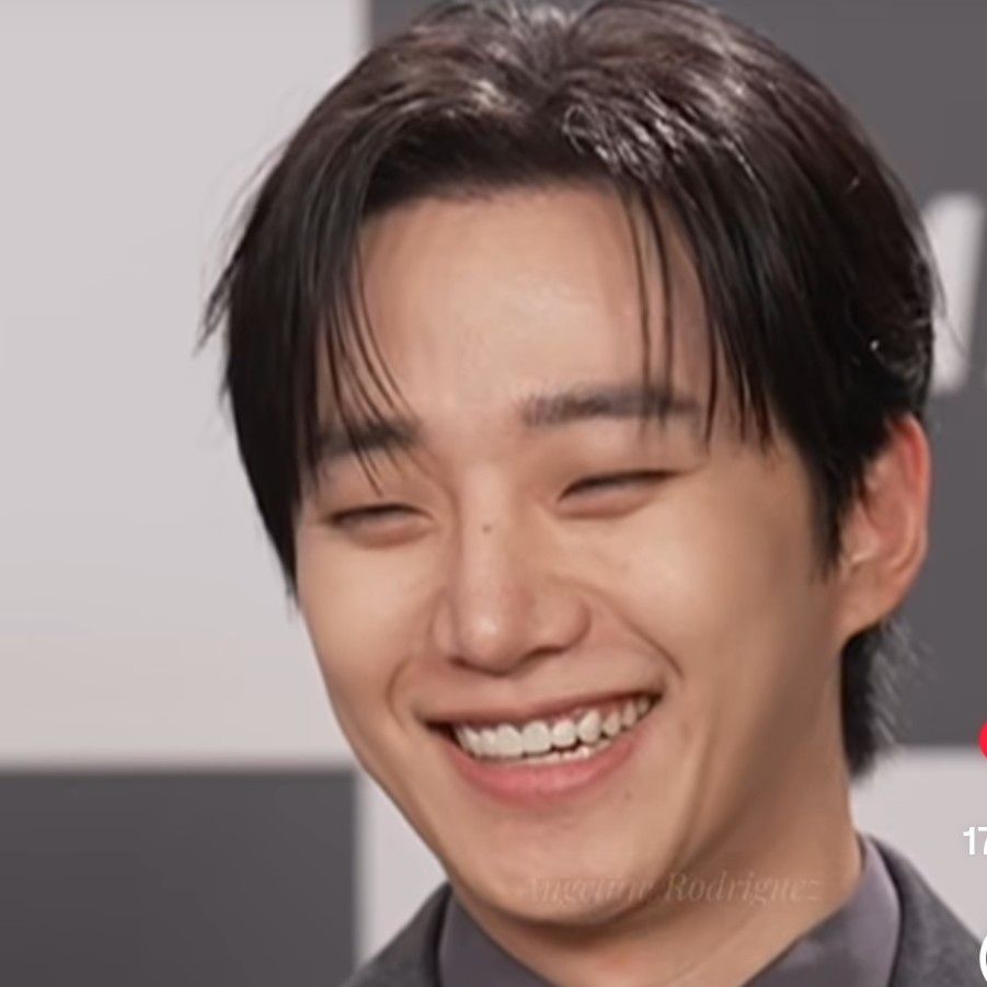 粉丝拍下的李俊昊瞬间