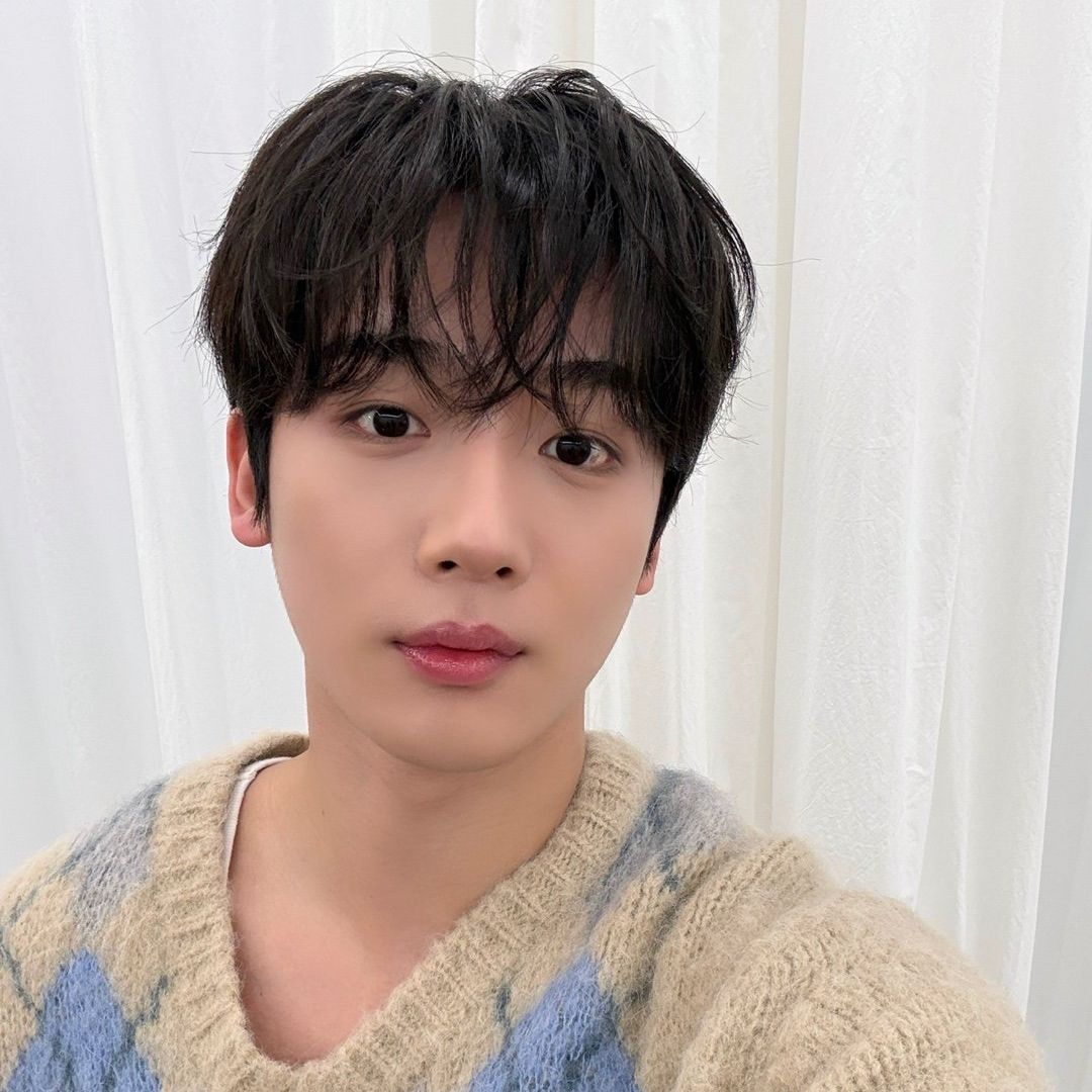 Recent activity shot of Kim Yohan