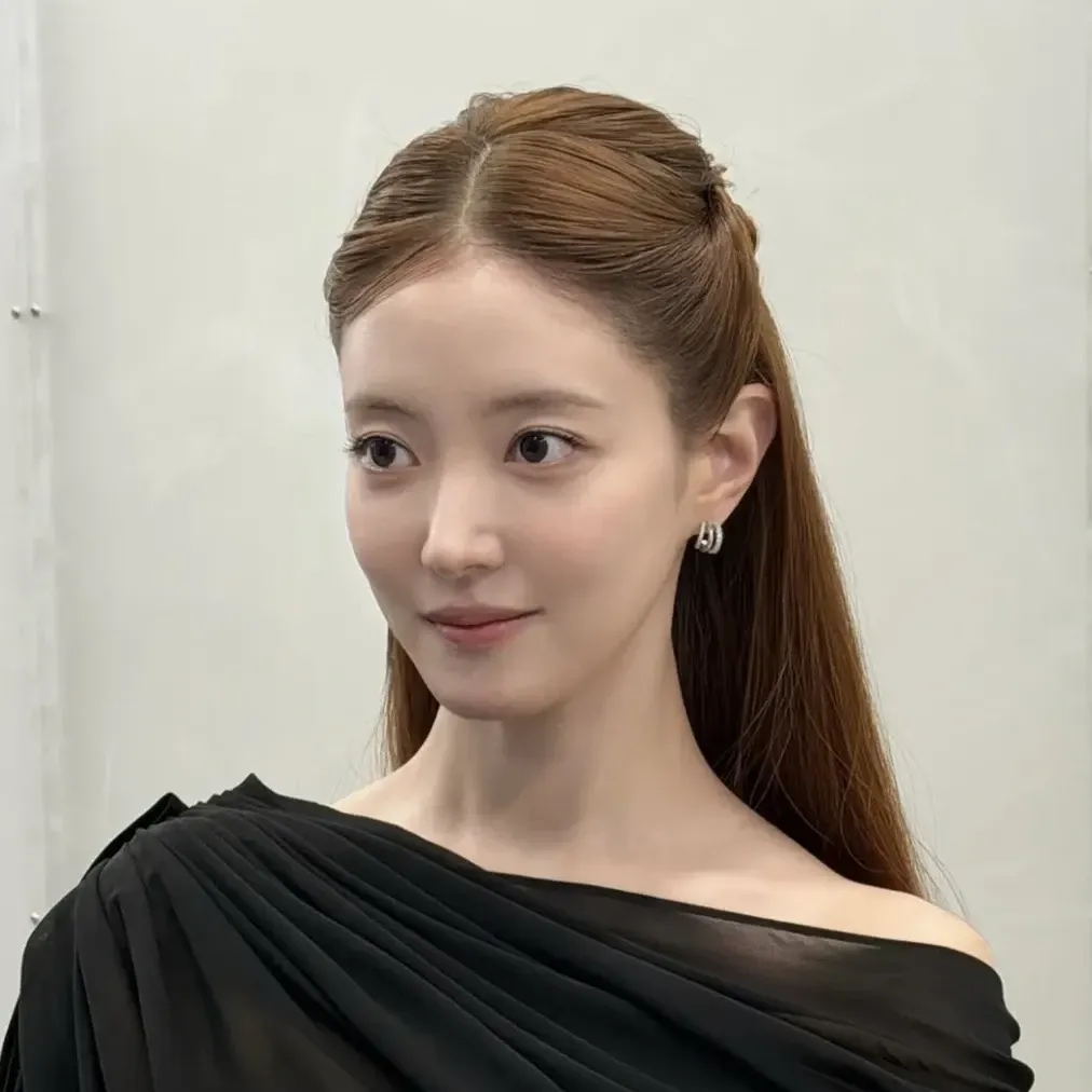Recent activity shot of Lee Seyoung