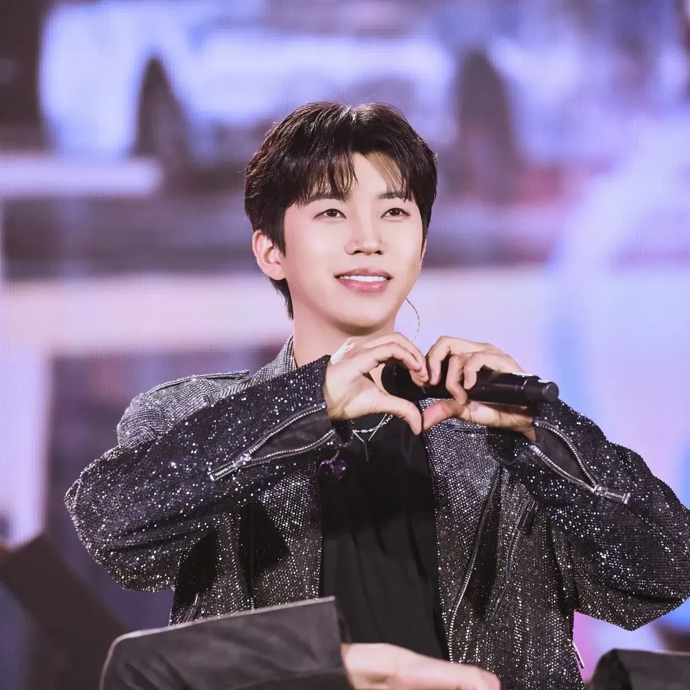 Foto kegiatan terbaru dari Lim Youngwoong