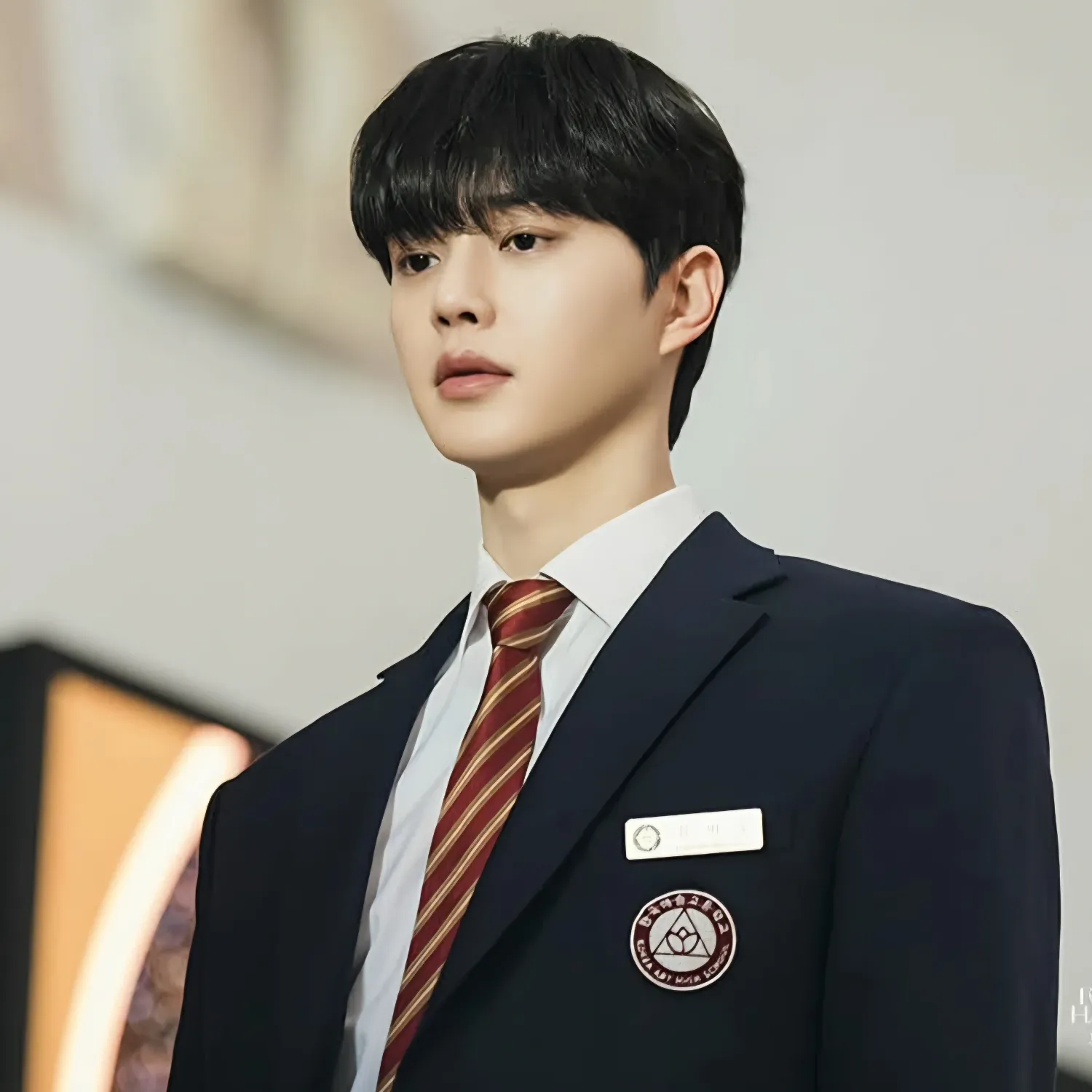 Behind-the-scenes cut of Song Kang