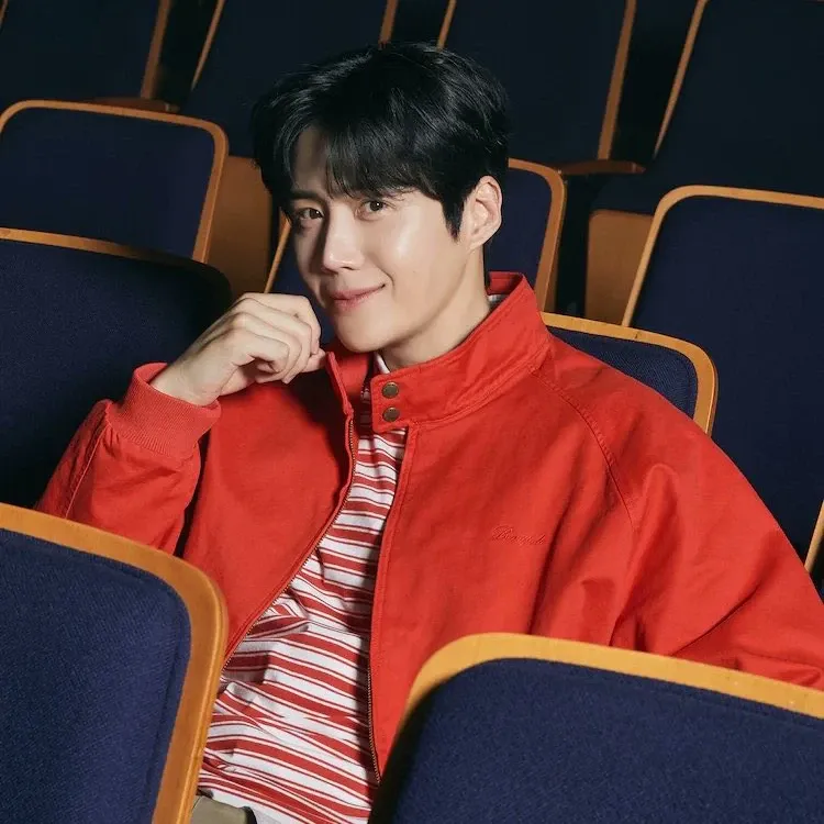 A moment captured by a fan of Kim Seonho
