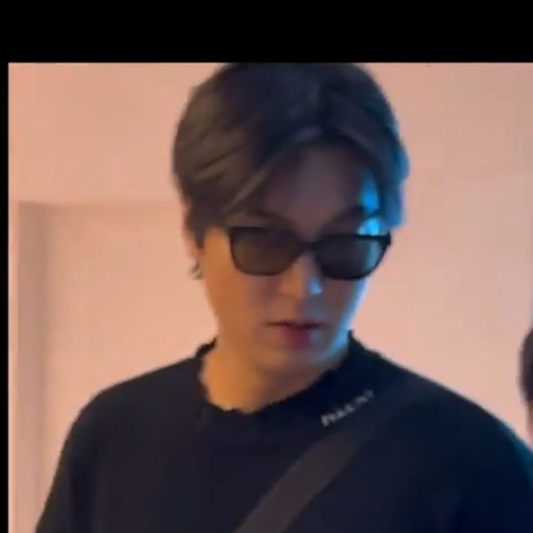 イ・ミンホの最近の活動ショット