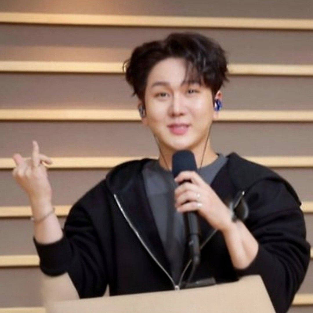 金秀瓒的最新照片