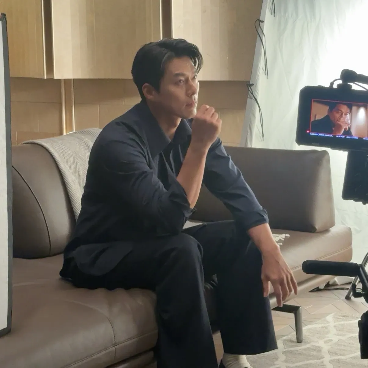 Cuplikan di balik layar dari Hyun Bin