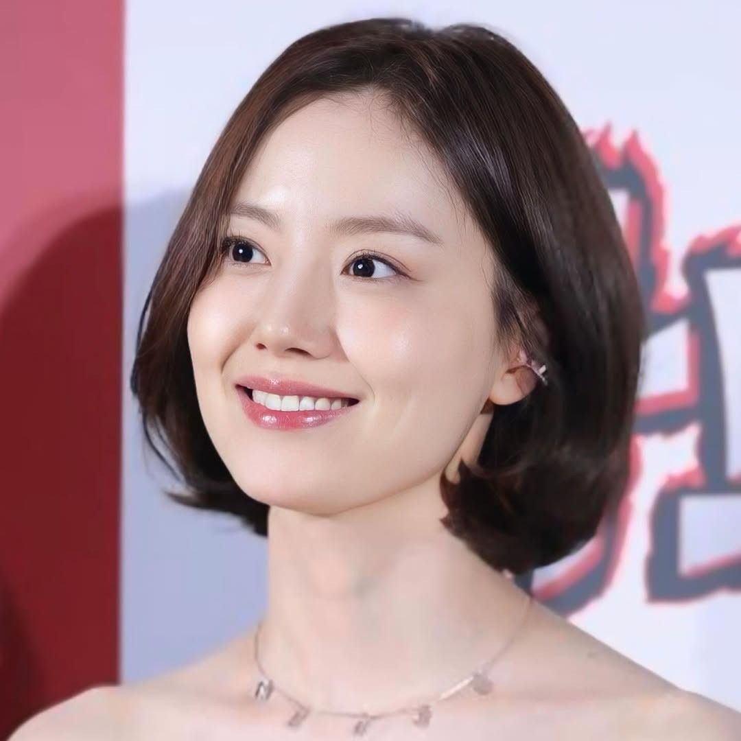 A moment captured by a fan of Moon Chaewon