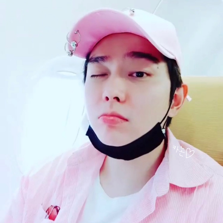 Behind-the-scenes cut of Yoon Kyunsang