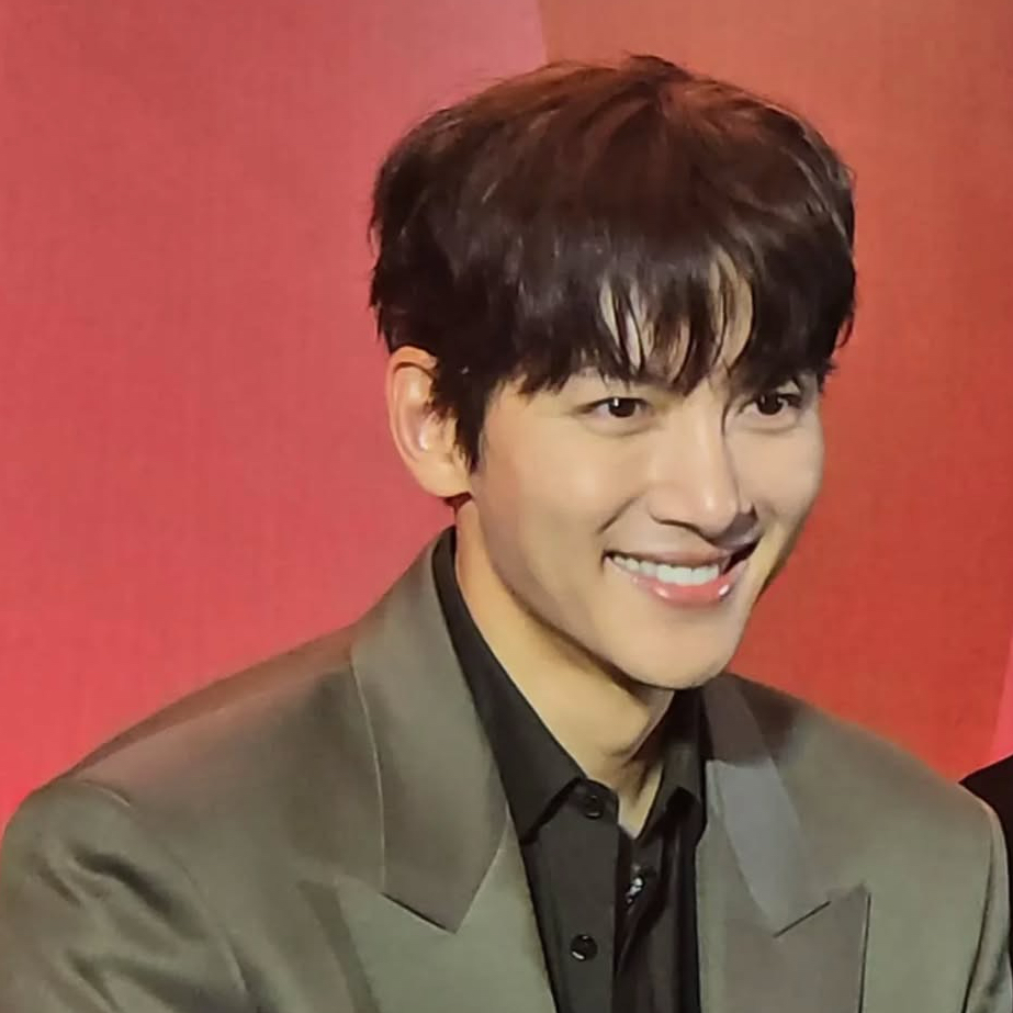 A moment captured by a fan of Ji Changwook