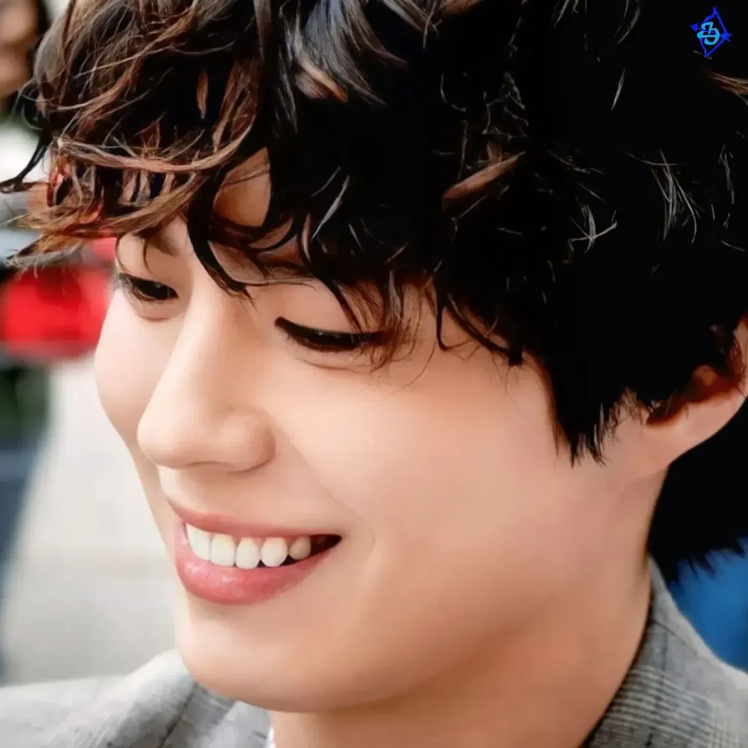 A moment captured by a fan of Park Bogum