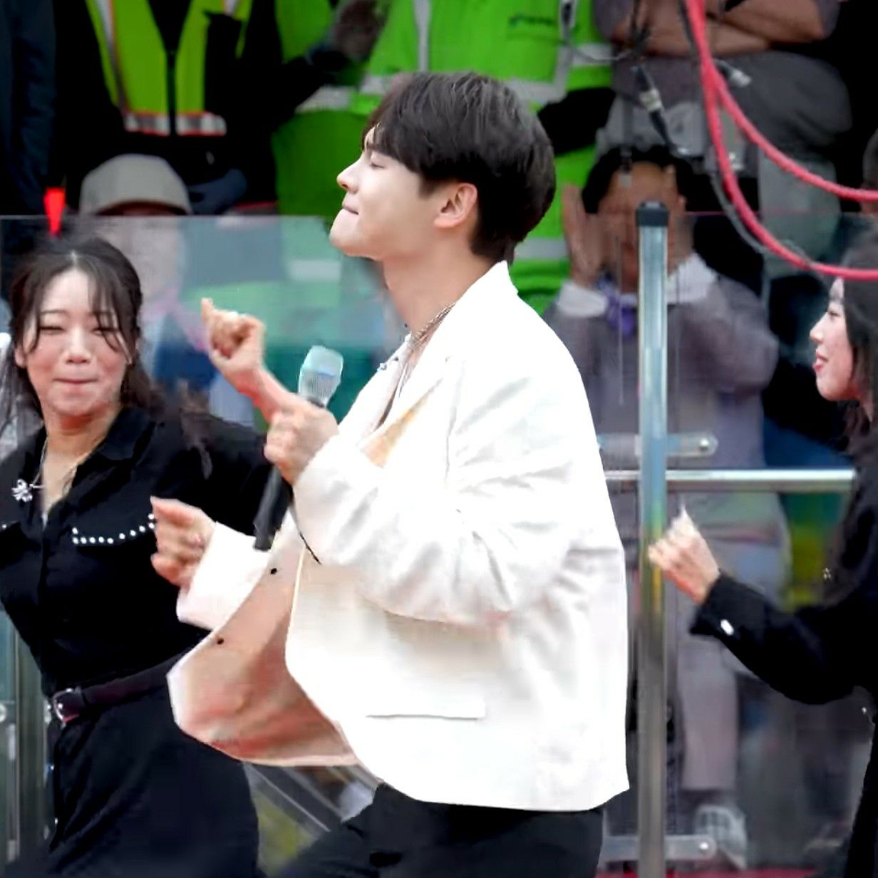 パク・ソジンのビハインドカット