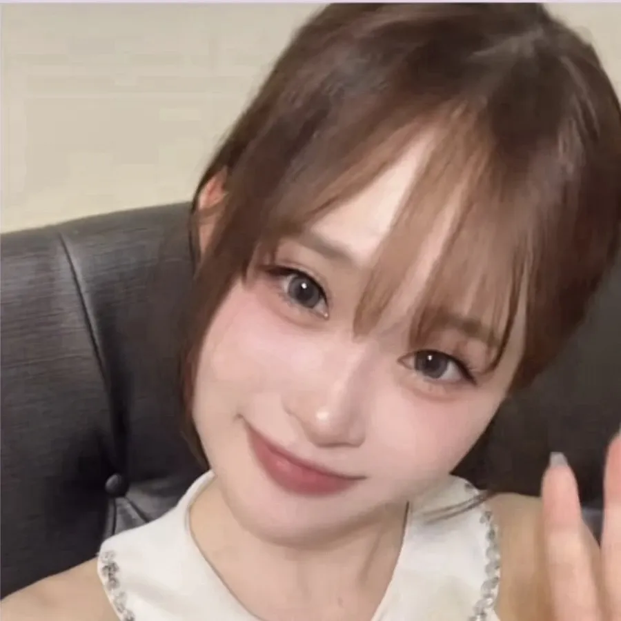 Foto kegiatan terbaru dari Kim Dahyun