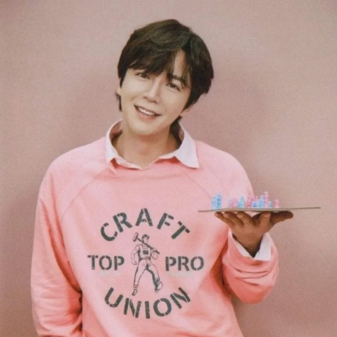 Latest photo of Jang Geunsuk